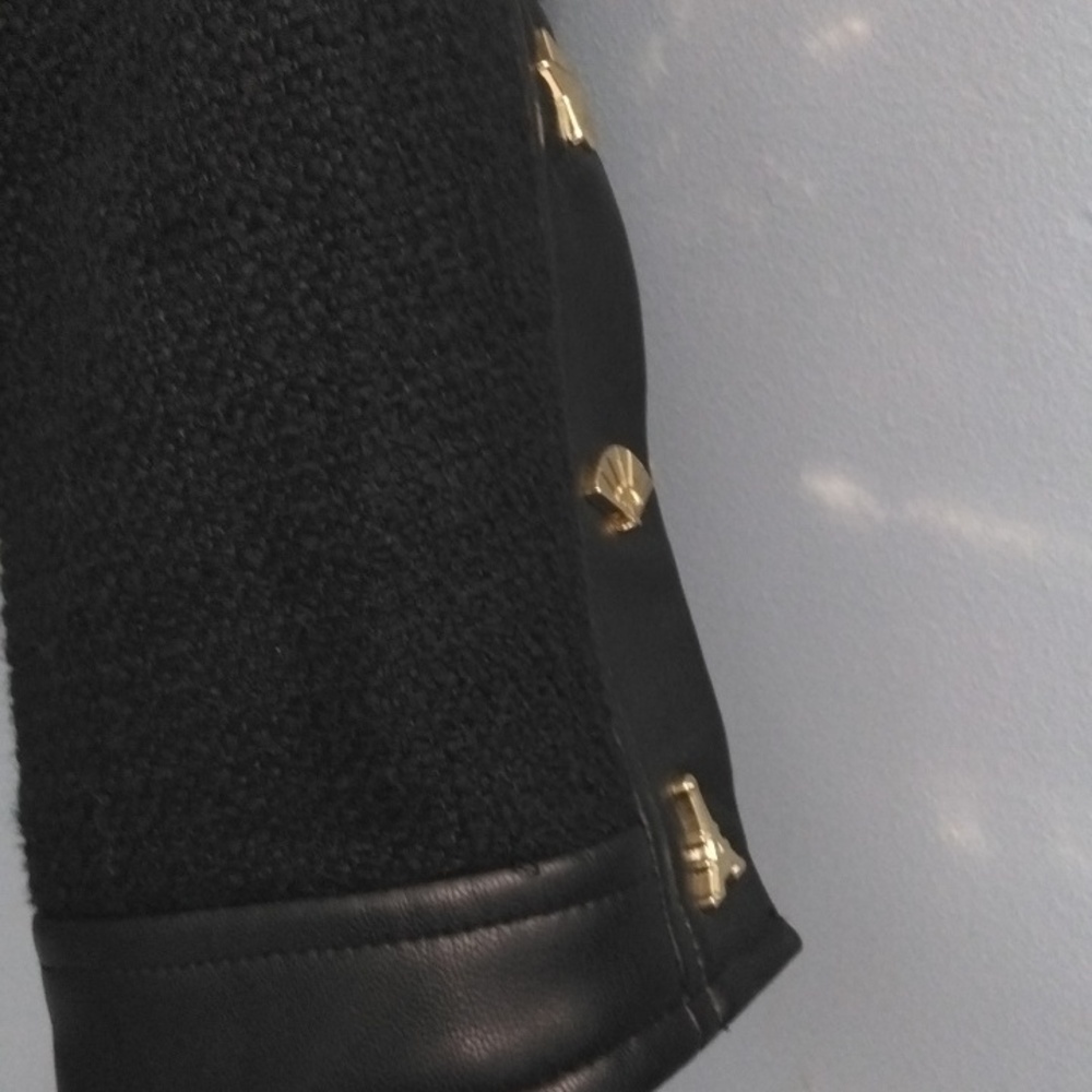 🔥 NWT Karl Lagerfeld Black Blazer with Fitted Silhouette Size 4 - Picture 4 of 6